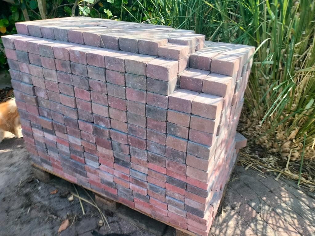 Nieuwe ongetrommelde klinkers herstkleur 9m2, Ophalen