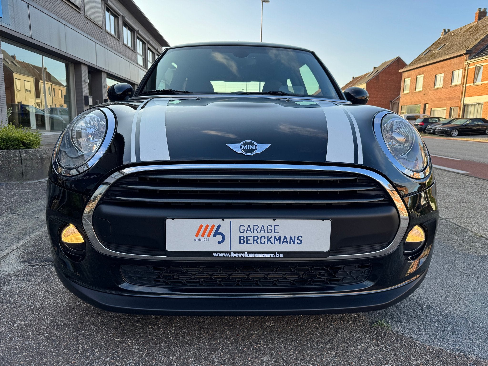 Mini One 1.5 Benzine + Aut. airco + AUTOMAAT!, Auto's, Mini, Stof, Gebruikt, Euro 6, https://public.car-pass.be/vhr/270c8818-bace-4ca7-8d48-8bb424498b10