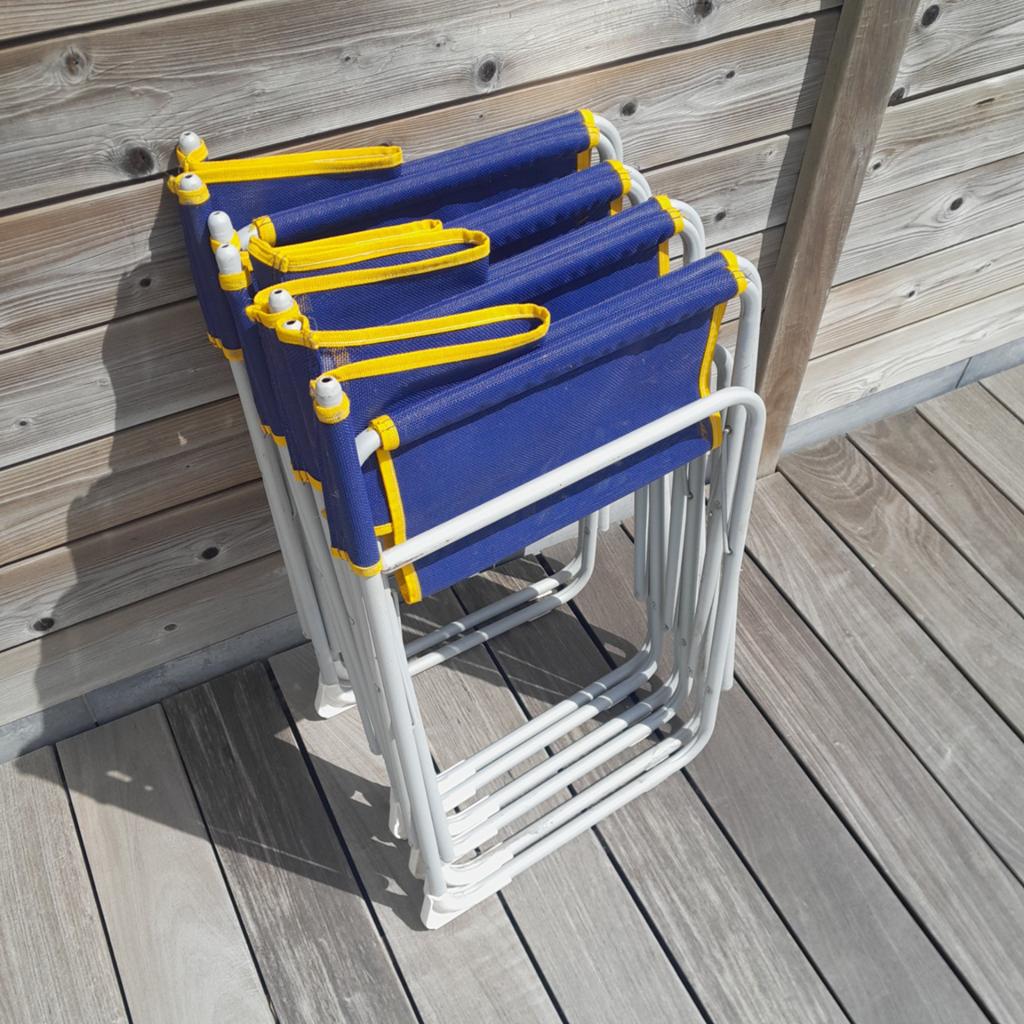 4 Opplooibare tuinstoelen (type regisseurstoel), Ophalen