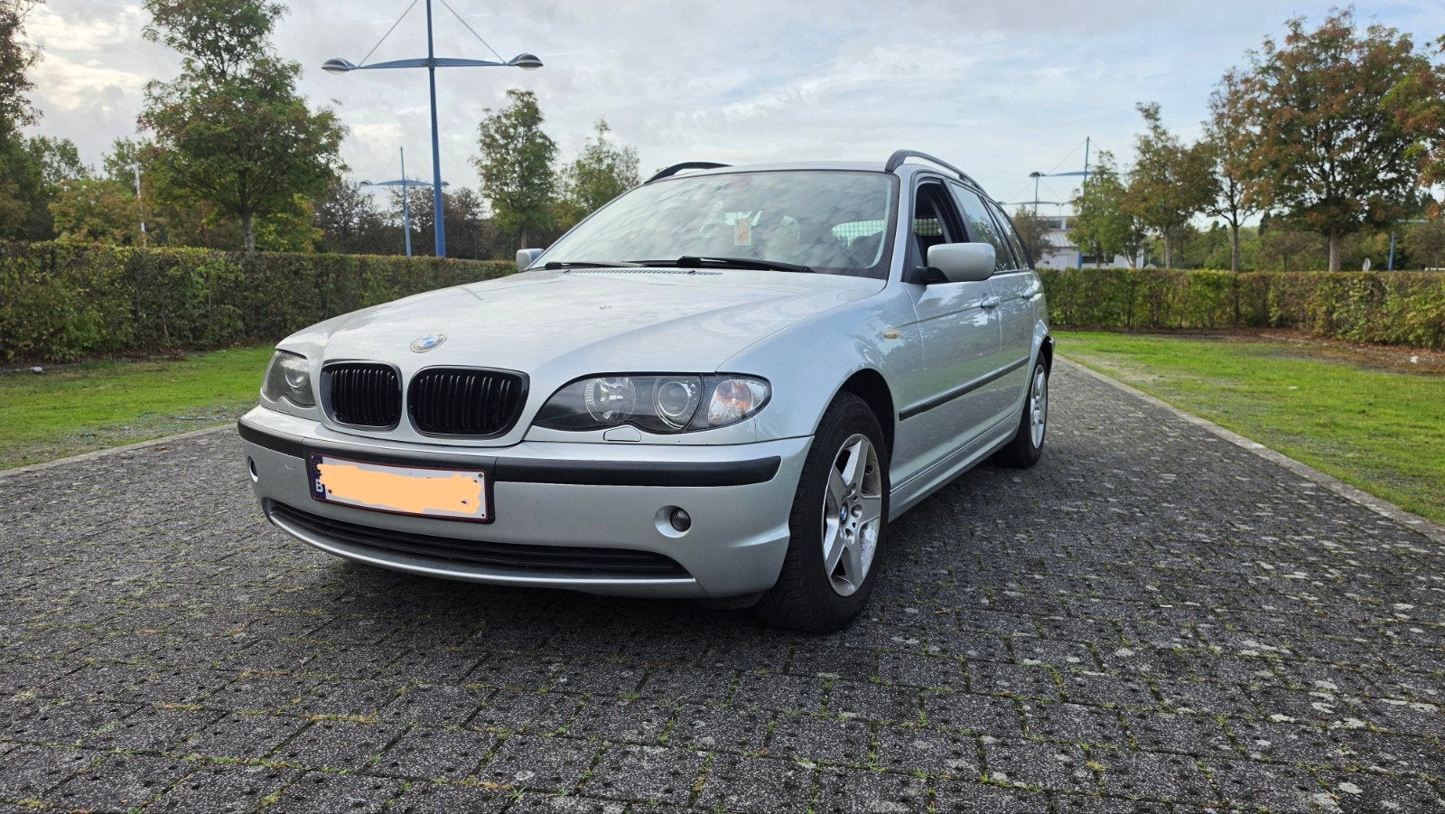 bmw 318i met slechts 124.000km bouwjaar 2004, Auto's, Automaat, Zwart, Break, Particulier