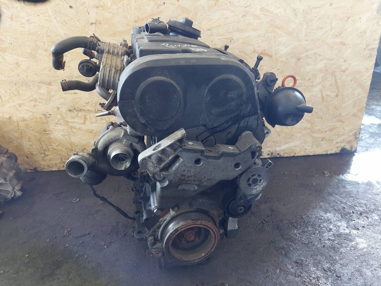 Moteur BKD Complet GOLF SUPERB VW TOURAN OCTAVIA A3 SEAT, Envoi, Utilisé, Skoda