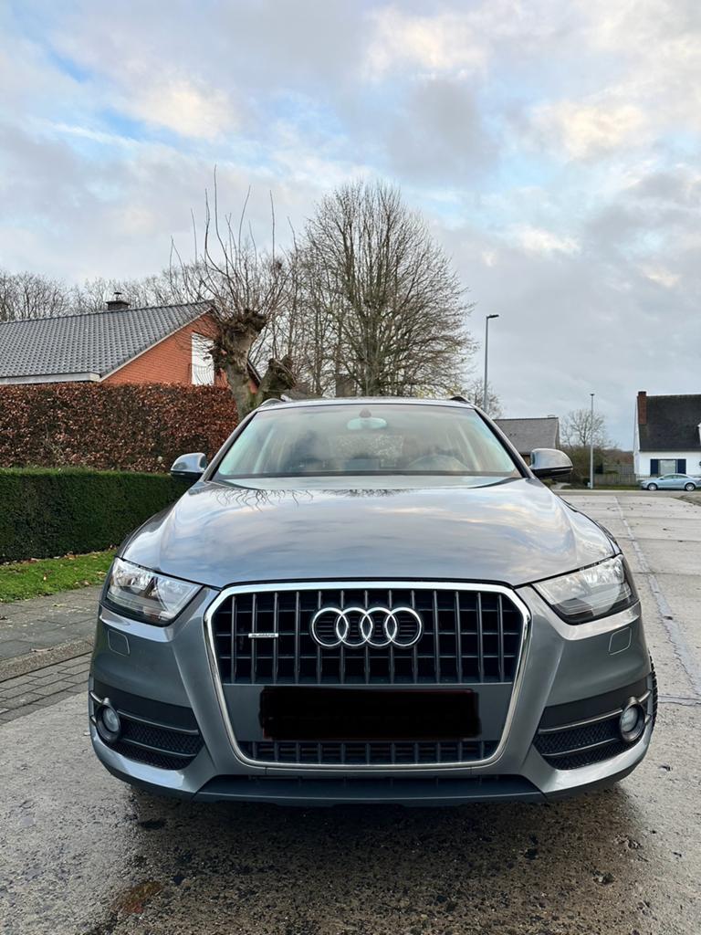 Audi Q3 2.0L QUATTRO tfsi, Auto's, Audi, Euro 5, Zwart, Handgeschakeld, Particulier