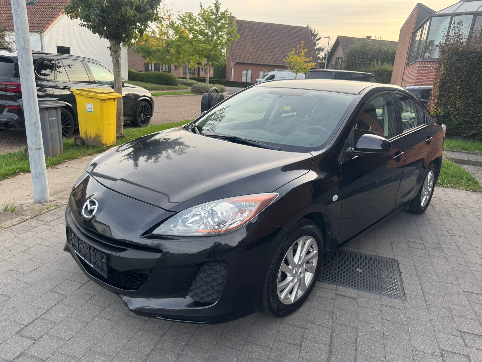 Mazda 3. 1.6 essence, Autos, Euro 5, Entreprise, Boîte manuelle, Noir