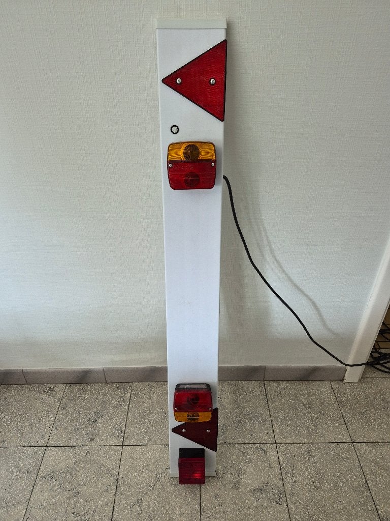 Een verlichtingsplaat voor trailer, Watersport en Boten, Boottrailers, Ophalen, Nieuw, Verstelbare verlichting