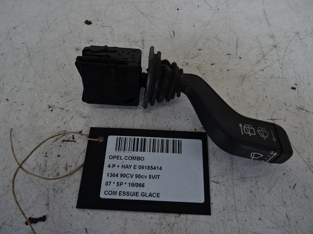 COMMODO ESSUIE-GLACE Opel Combo Tour (Corsa C) (12268701), Utilisé, Opel