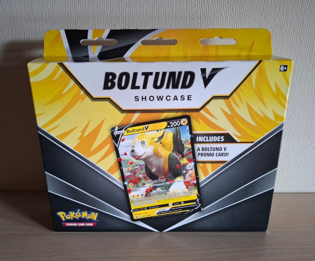 Pokémon sealed Boltund V Showcase, Ophalen of Verzenden, Nieuw, Overige typen