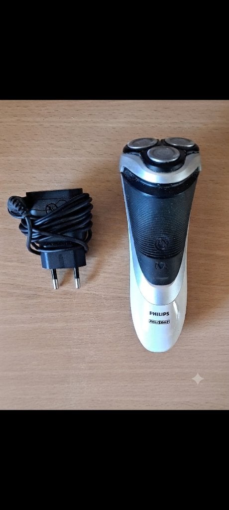 Philips Philishave scheerapparaat + oplader, Elektronische apparatuur, Ophalen of Verzenden, Zo goed als nieuw, Scheren en Epileren