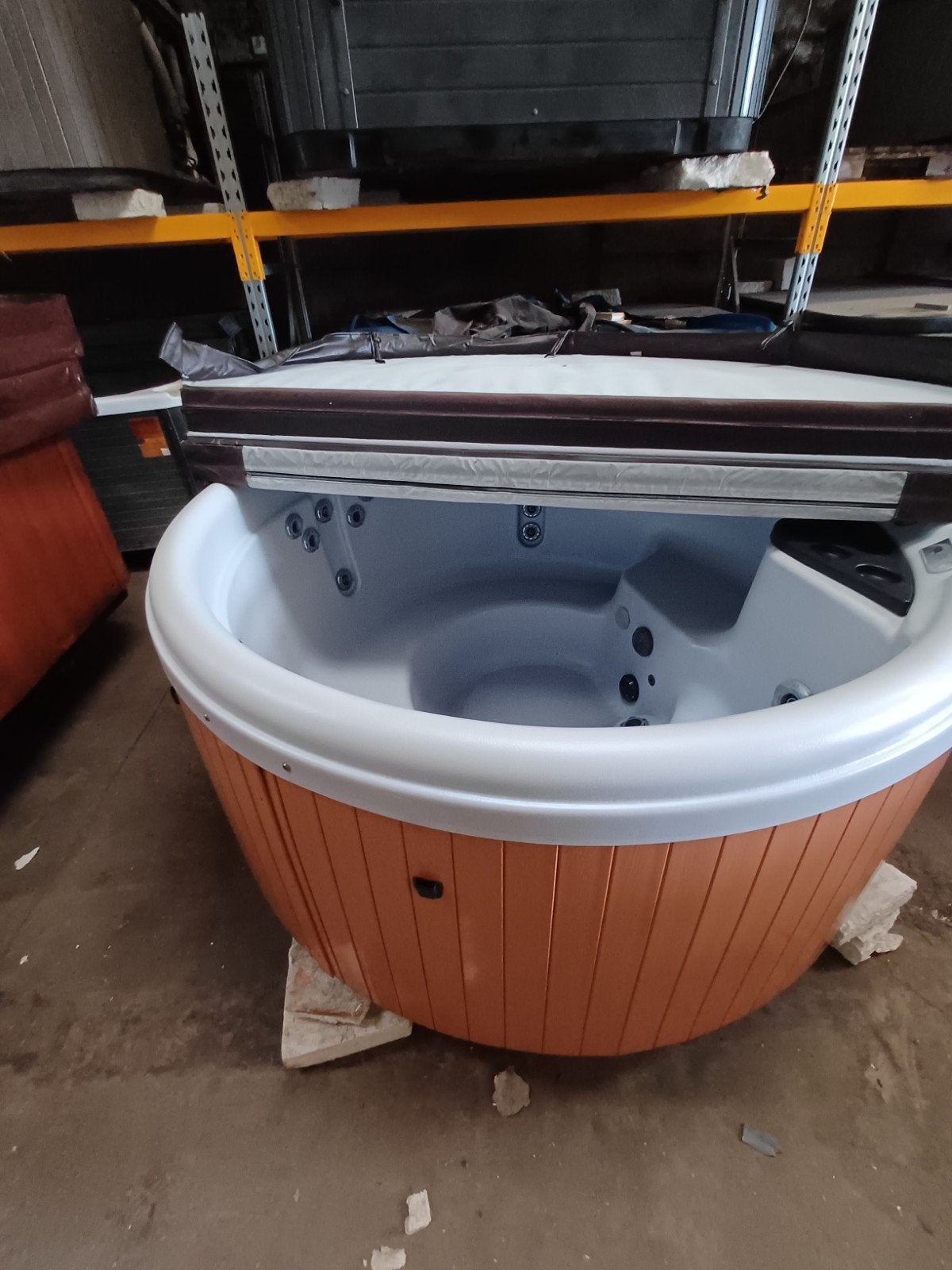 jacuzzi gratis geleverd geplaatst en 1j garantie, Tuin en Terras, Verzenden