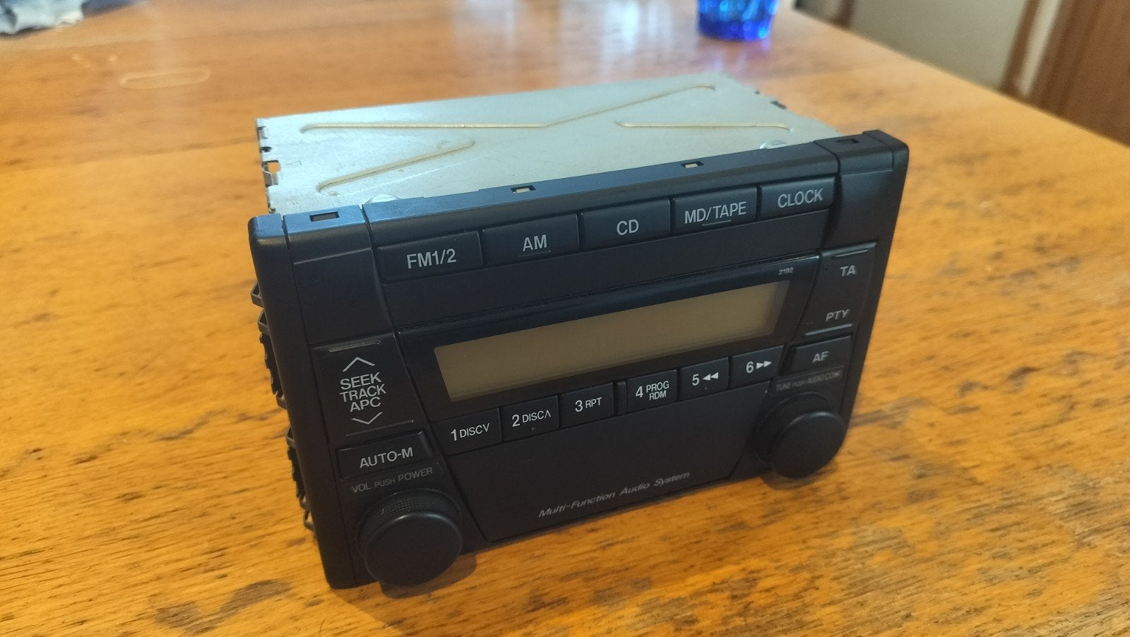 Radio van 2001 Mazda MX-5 Miata, Ophalen, Gebruikt