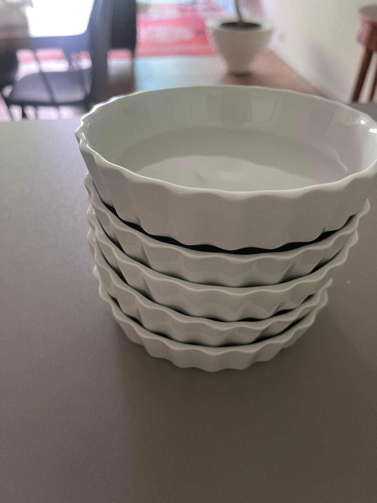 5 witte keramische ovenschaaltjes / ramequins, Huis en Inrichting, Woonaccessoires | Schalen en Manden, Ophalen, Zo goed als nieuw