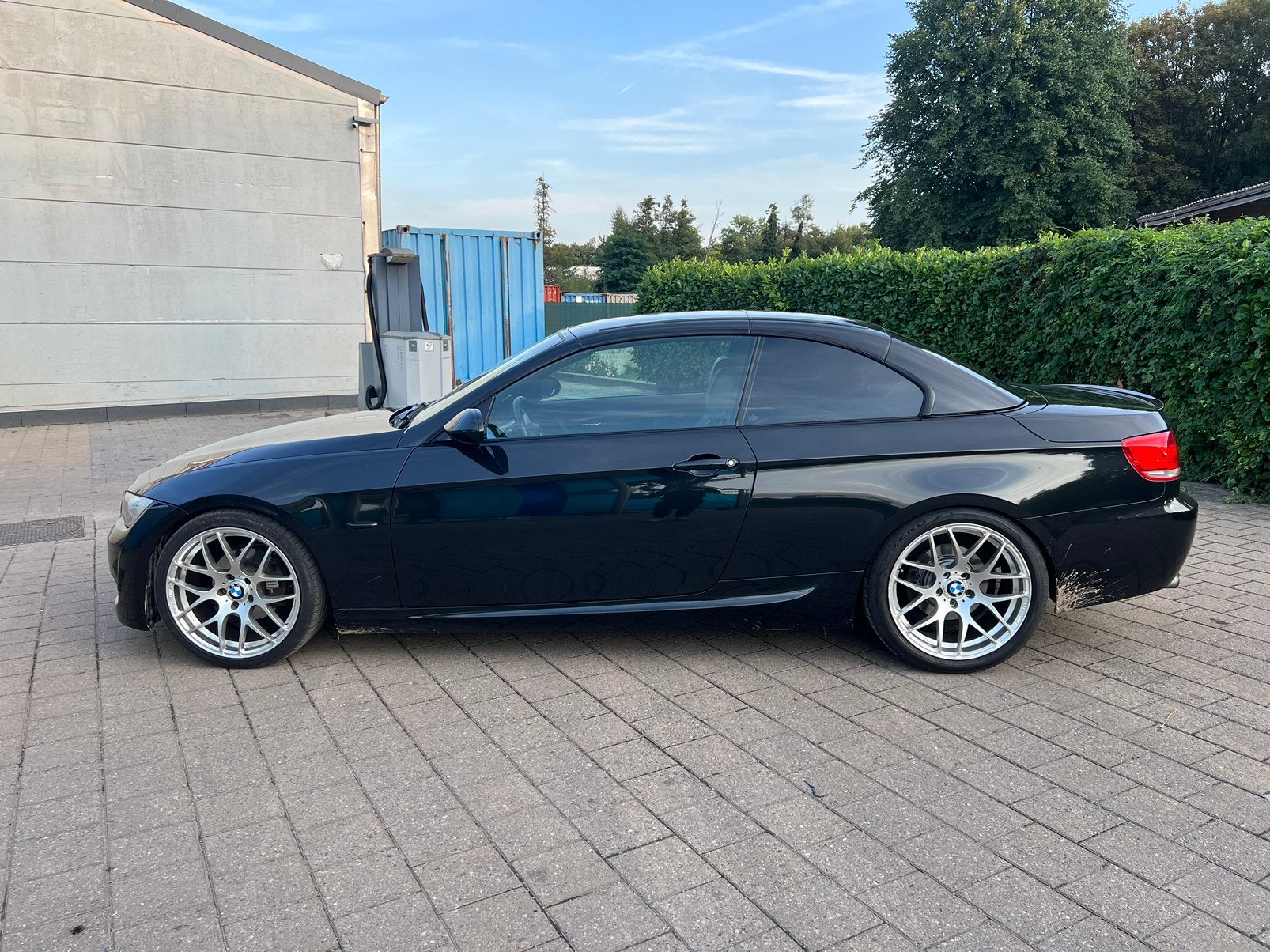 BMW 320i E93 Cabrio Automaat – M-pakket, Auto's, Automaat, Zwart, Cabriolet, Leder