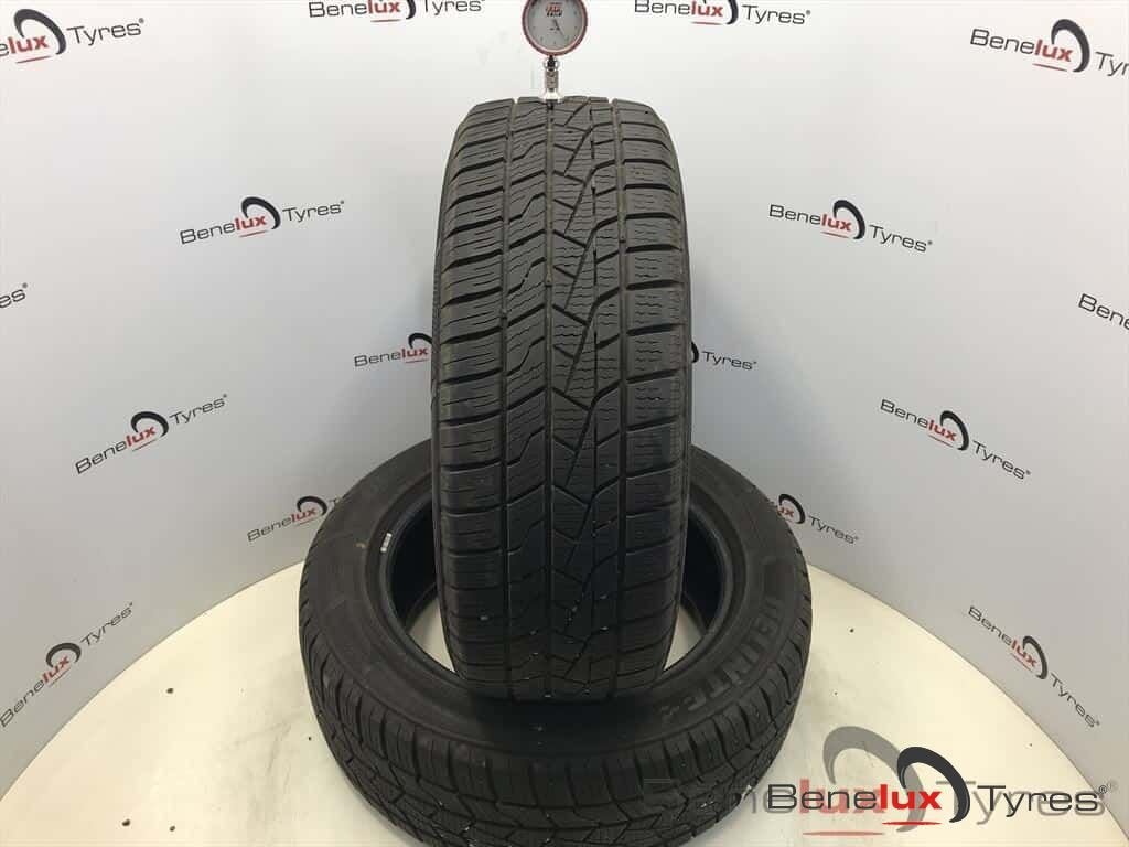 2 of 4 winter 205/55R16 Delinte 205/55 R16 205/55/16 2055516, Autos : Pièces & Accessoires, Pneus hiver, -, 16 pouces, -