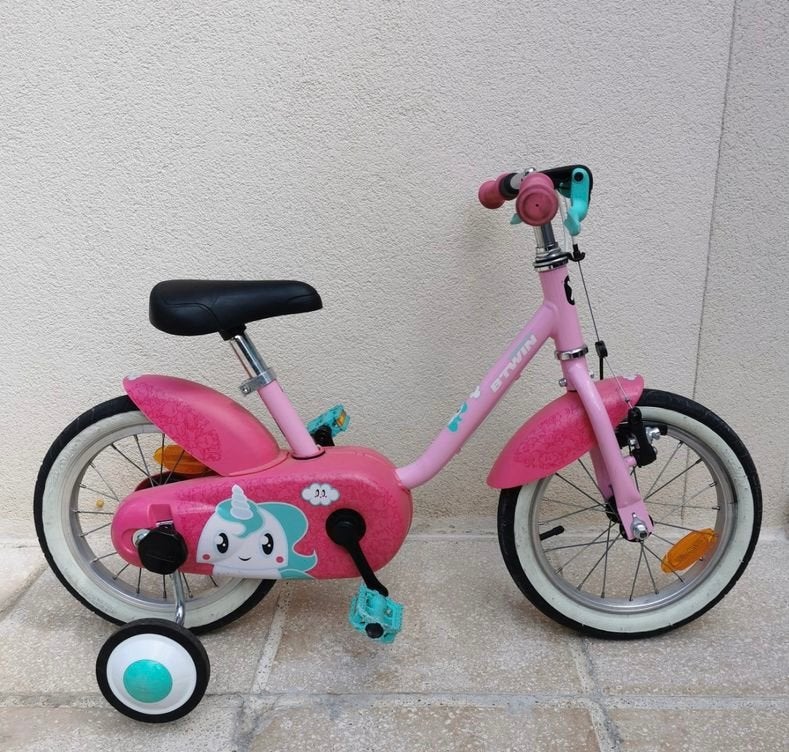 Vélo 14 pouces à partir de 3 ans, Vélos & Vélomoteurs, Vélos | Vélos pour enfant, Comme neuf, Stabilisateurs, Enlèvement ou Envoi