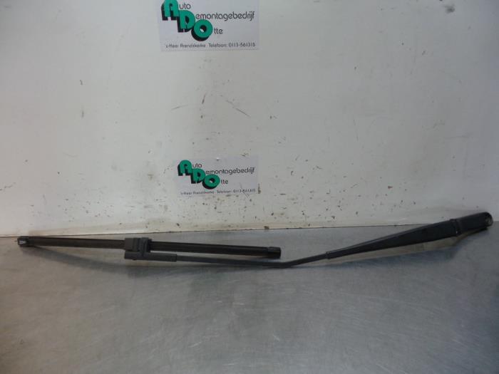 Bras essuie-glace avant d'un Volkswagen Golf (Golf 04-), Volkswagen, -, Utilisé, -