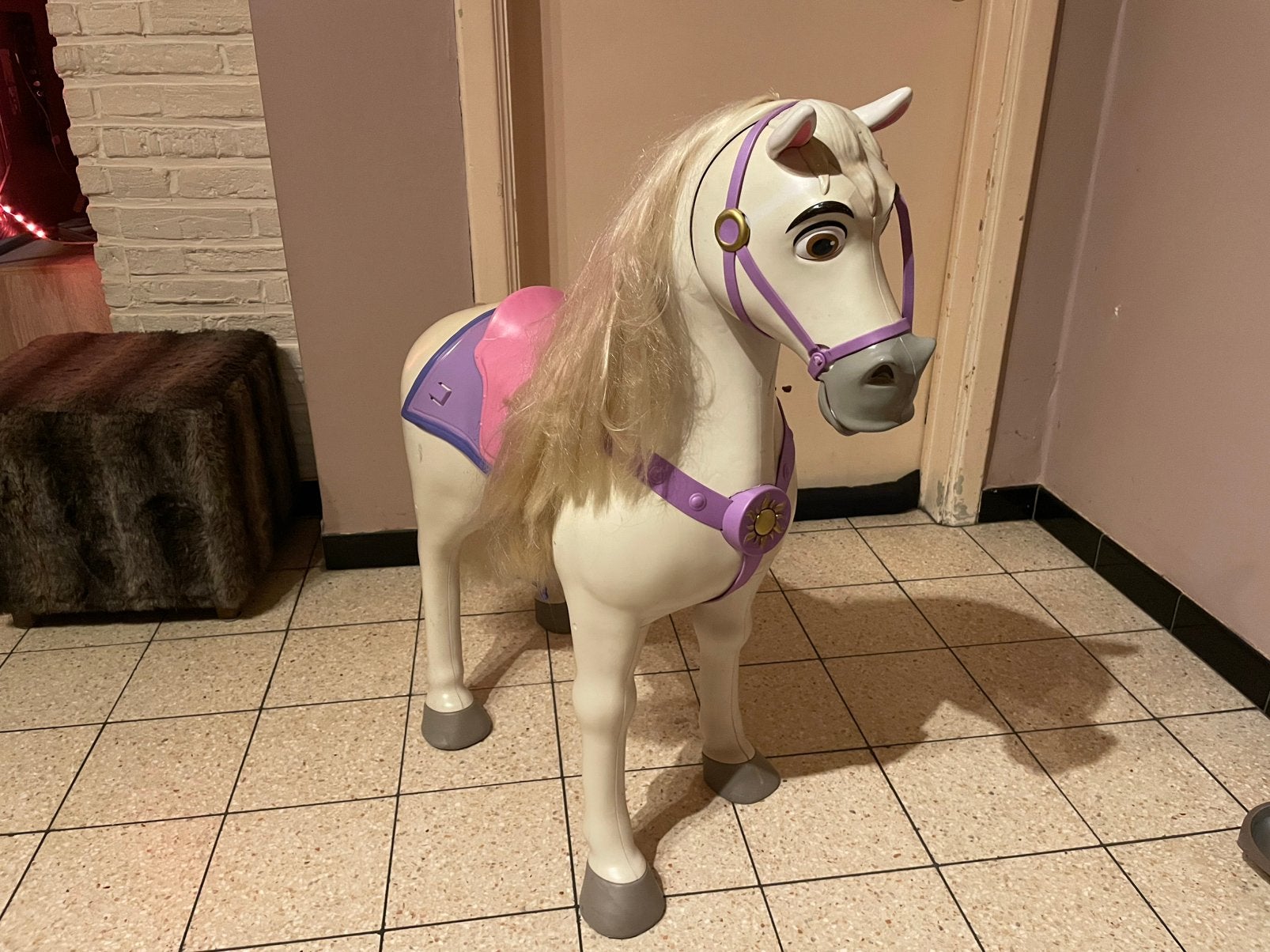 Cheval en peluche Rapunzel, Enlèvement, Utilisé