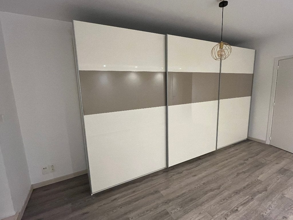 Vastiau-Godeau Kleerkast 405 x 236 x 69, Huis en Inrichting, Kasten | Kleerkasten, Gebruikt, 200 cm of meer, 200 cm of meer, 50 tot 75 cm