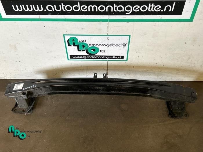 Cadre pare-chocs avant d'un Volkswagen Golf (Golf 04-), Autos : Pièces & Accessoires, Volkswagen, -, 3 mois de garantie, Utilisé