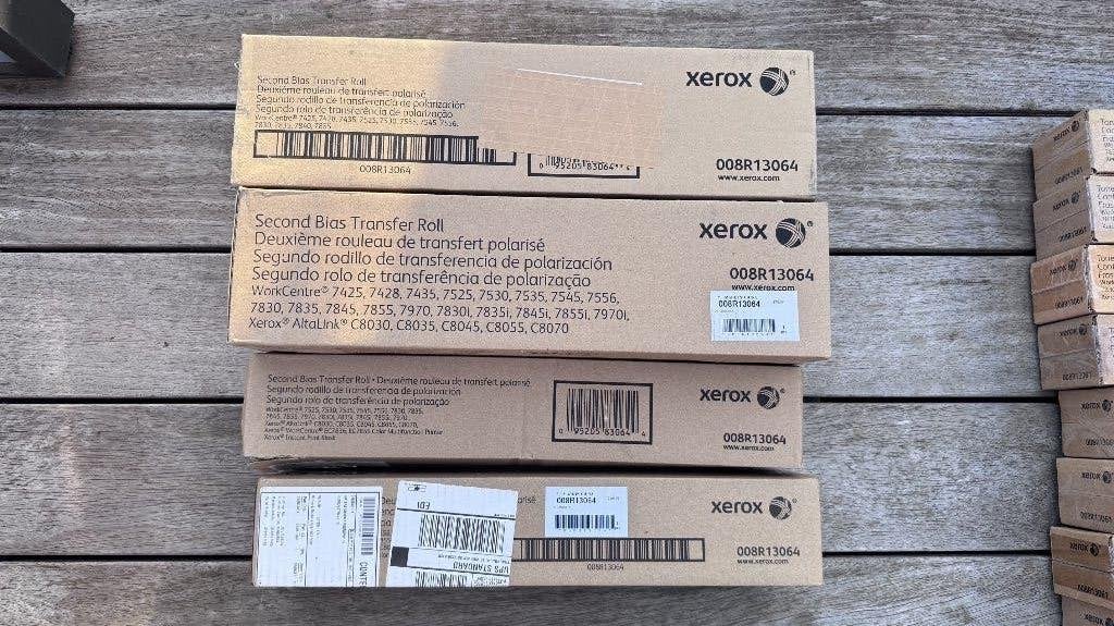 4x original Xerox 008R13064 Second Bias Transfer Roll nieuw, Enlèvement, Neuf, Autres types