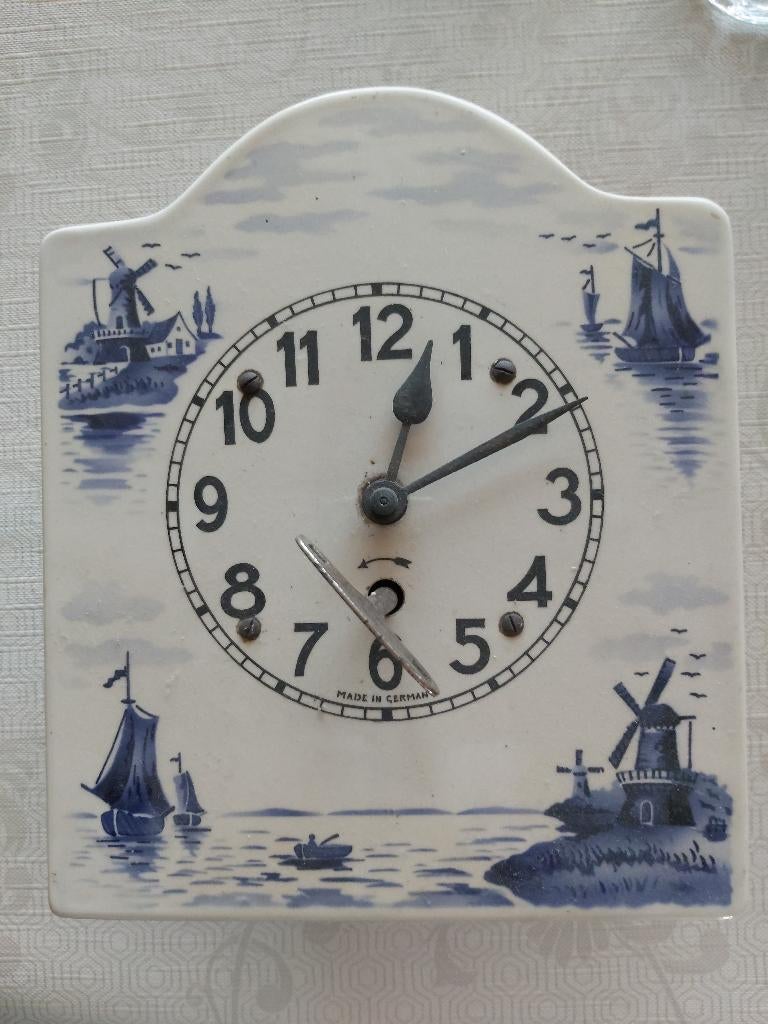 Porseleinen klokje, Ophalen