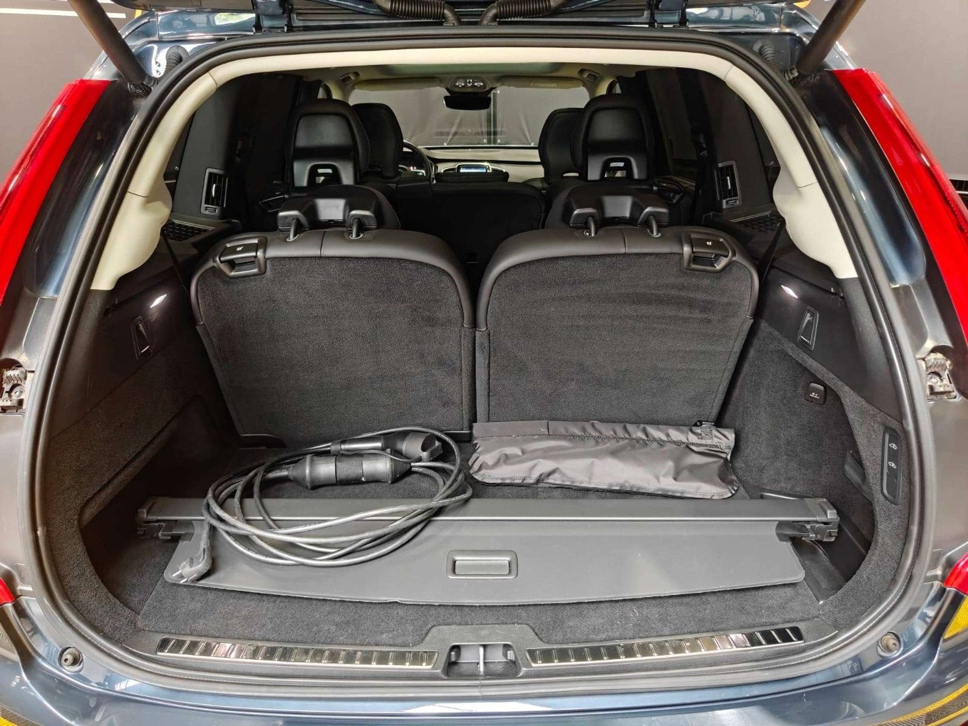 Volvo XC90 2.0 T8 TE 4WD PHEV Inscription 7-zit/FULL/Pano/Ke, Auto's, Dealer onderhouden, Gebruikt, 4 cilinders, 1969 cc