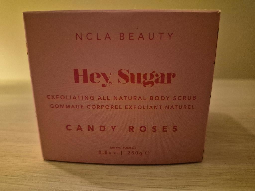 Gommage corporel Hey, Sugar - 250 g, Enlèvement ou Envoi, Neuf, Body lotion, Crème ou Huile