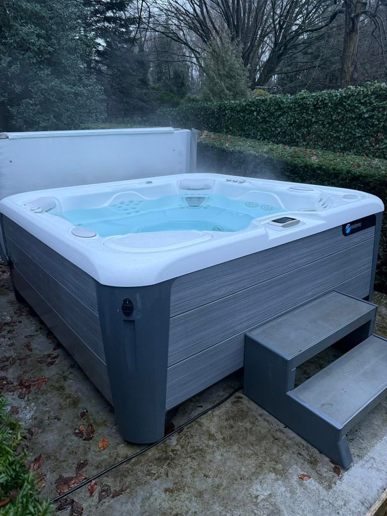 Hotspring highlife vanguard NXT jacuzzi, Ophalen, Zo goed als nieuw