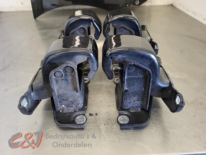 Scharnierset van een Renault Trafic, Auto-onderdelen, Gebruikt, -, Renault, -