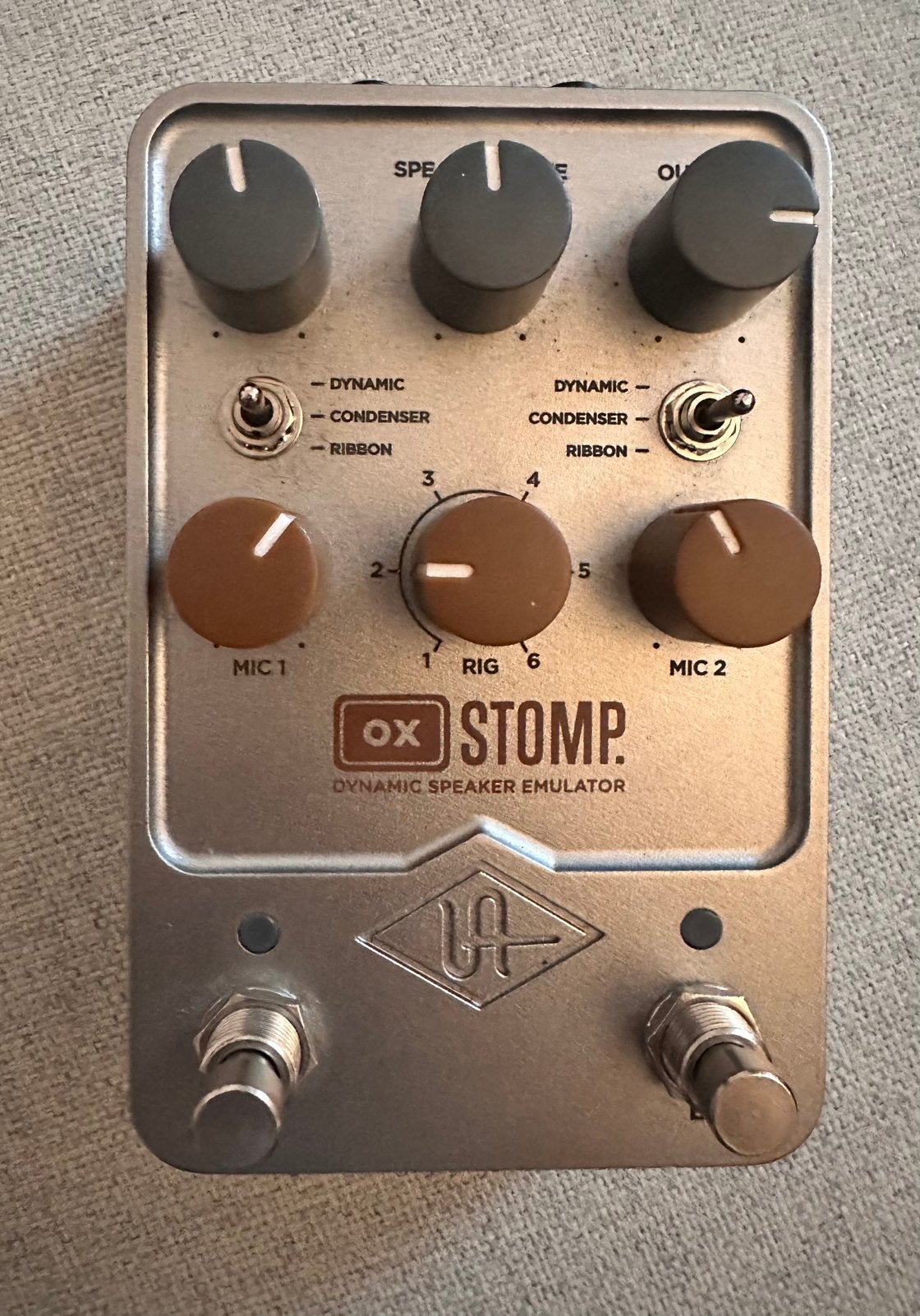 Universal Audio UAFX OX Stomp Dynamic Speaker, Musique & Instruments, Effets, Enlèvement ou Envoi, Comme neuf, Autres types