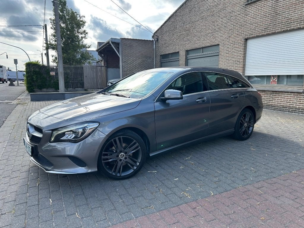 Mercedes CLA 180 shooting brake - Carplay - Navi - PDC, Auto's, Mercedes-Benz, CLA, 140 g/km, 4 cilinders, Leder en Stof
