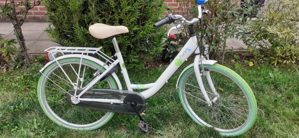Bikefun Pure Meisjesfiets, 24 inch, 3 Versnellingen, Ophalen, Terugtraprem, Handrem, BikeFun Kids (BFK)