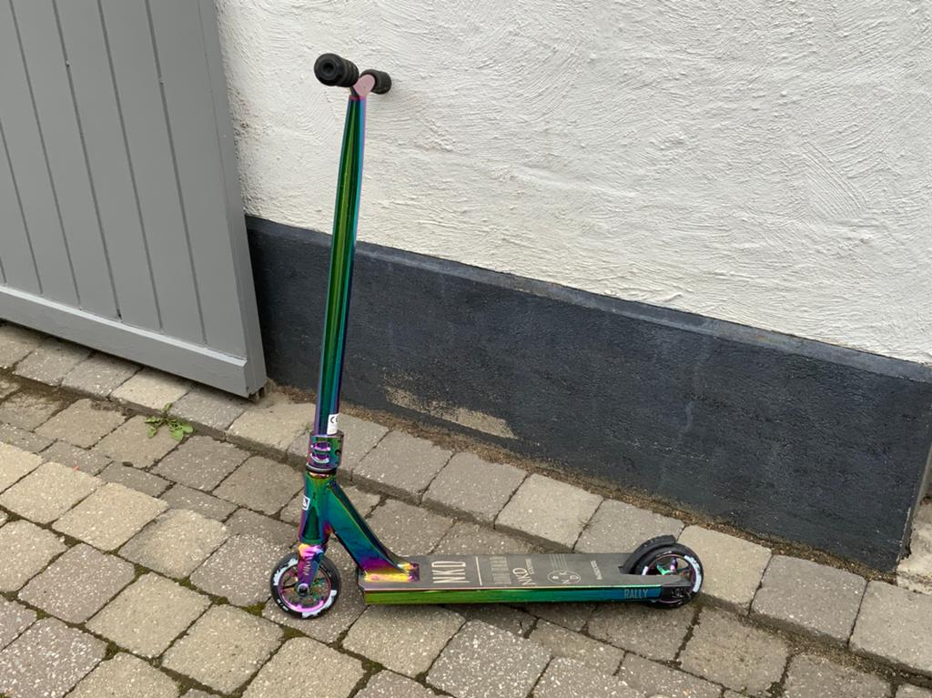NKD stuntstep, Fietsen en Brommers, Ophalen, Zo goed als nieuw, Overige typen
