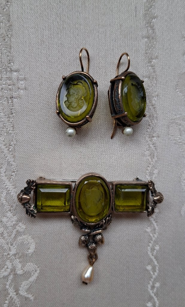 Broche en bijpassende oorbellen groen, Handtassen en Accessoires, Broches, Ophalen, Overige materialen, 4 tot 7 cm, Nieuw