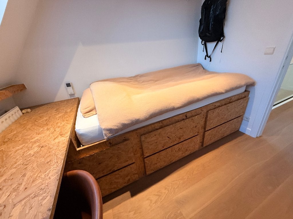 eenpersoons bed met opbergschuiven + auping spiraalbodem, Maison & Meubles, 90 cm, Maatwerk in OSB, Une personne, Brun