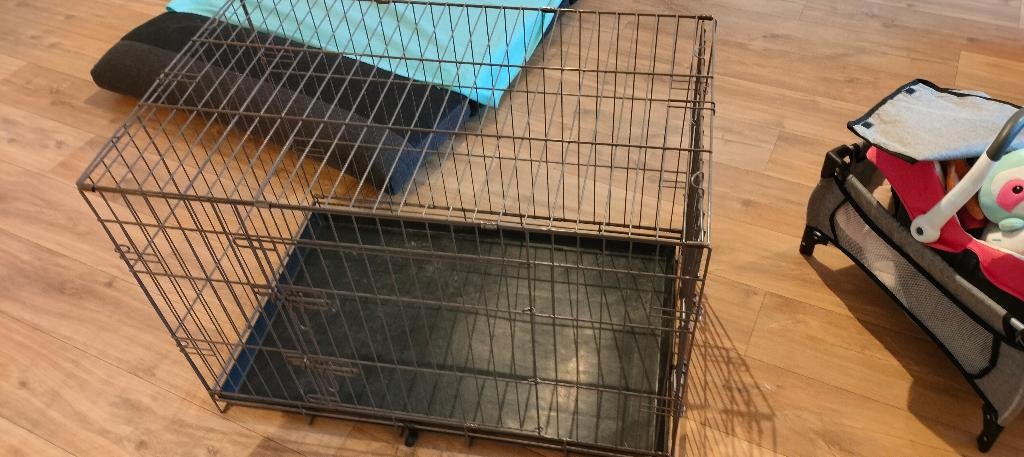 Honden bench, Dieren en Toebehoren, Ophalen, Zo goed als nieuw