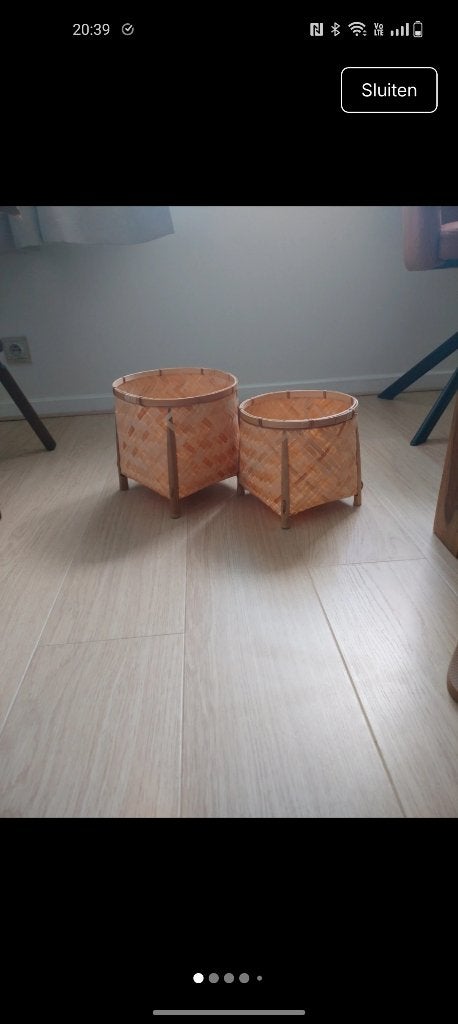 Set van 2 rotan/bamboe bloempotten op pootjes, Tuin en Terras, Bloempotten, Ophalen, Overige materialen, Rond, Zo goed als nieuw