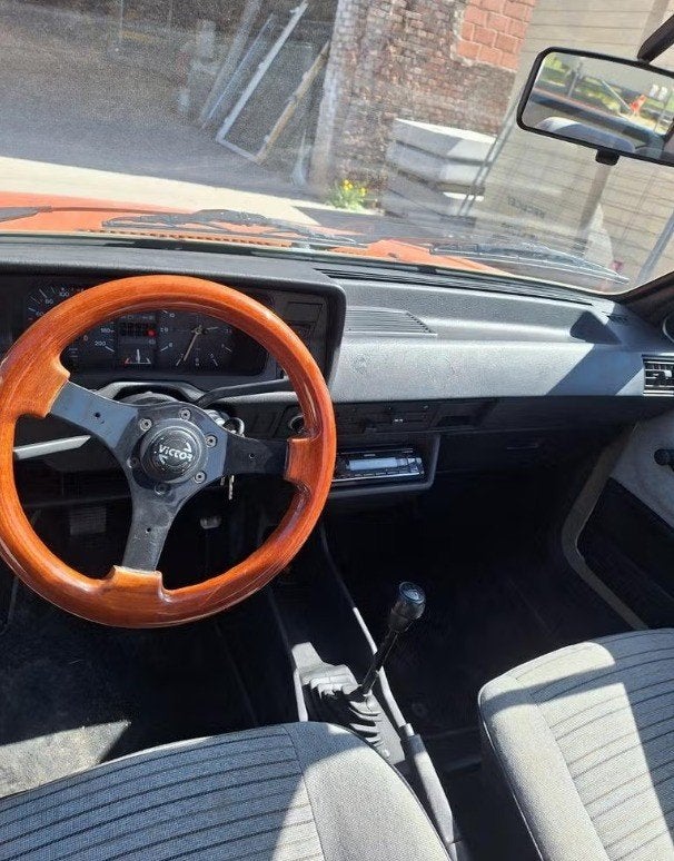 VW POLO CLASSIC 1985 - 1300 CC, foto 6