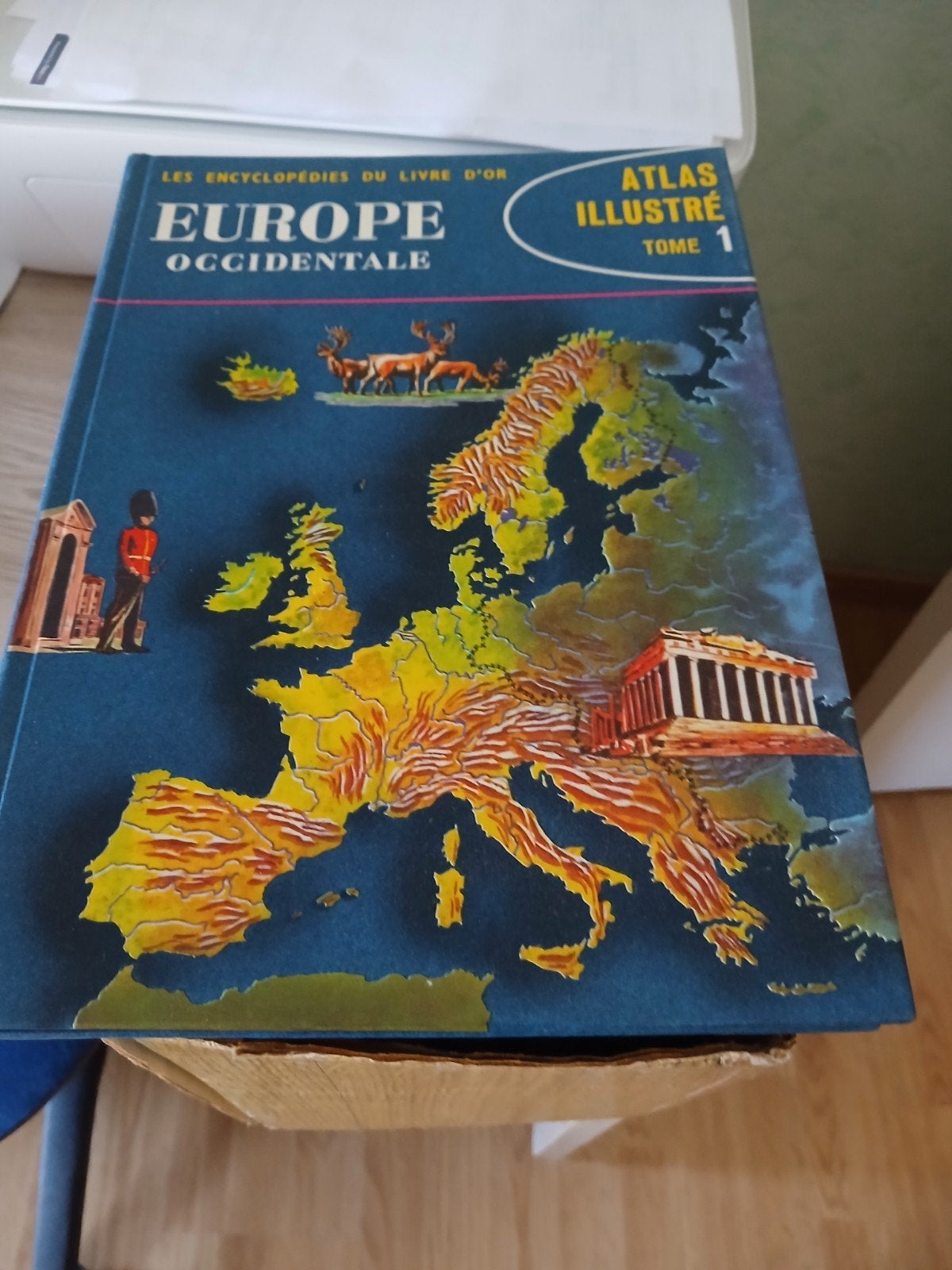 Atlas illustré, Enlèvement