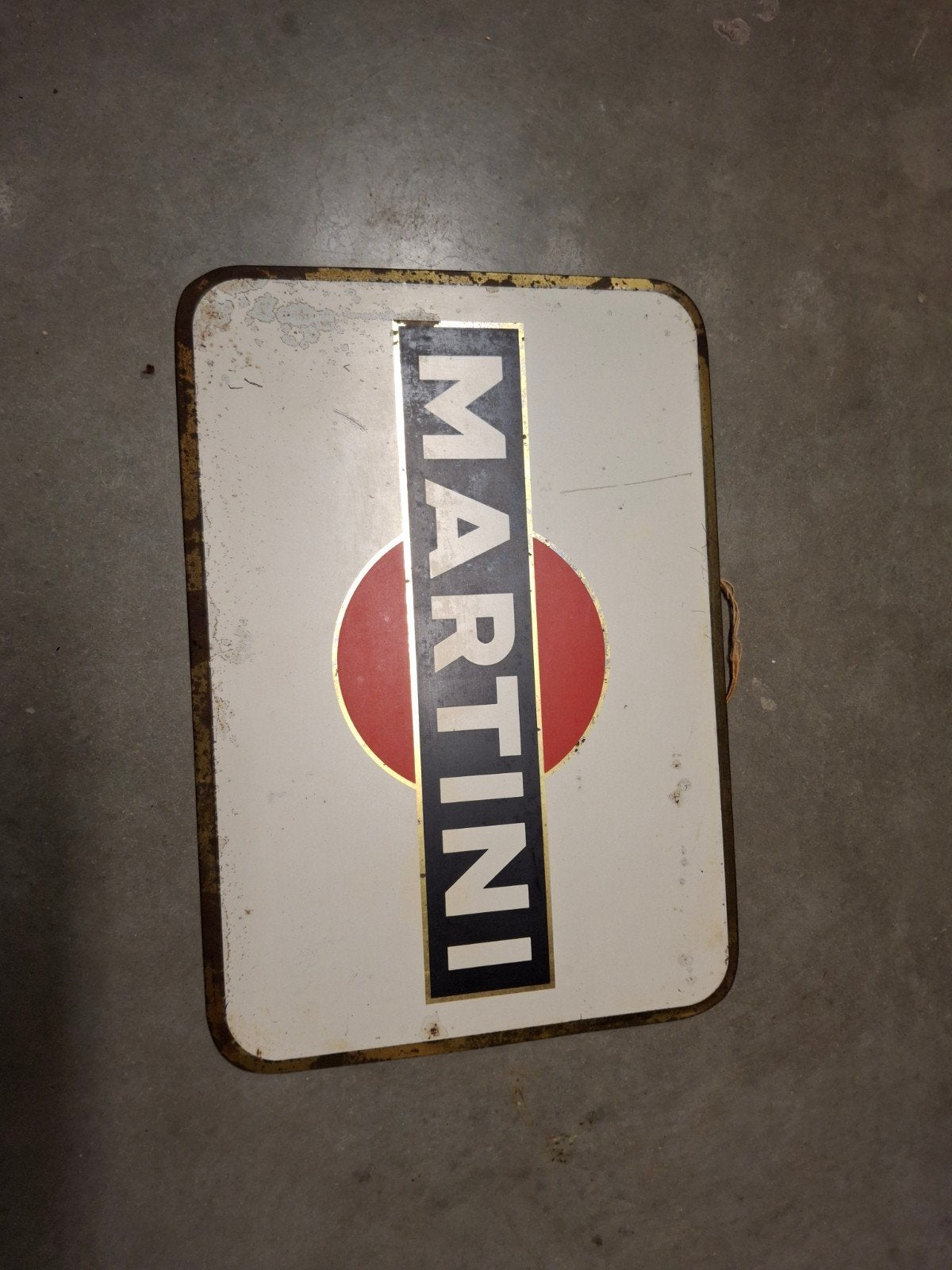 Martini bord, Enlèvement
