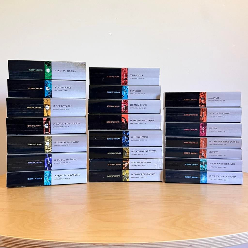 Collection complète La Roue du Temps Robert Jordan 22 tomes, Boeken, Ophalen of Verzenden, Gelezen