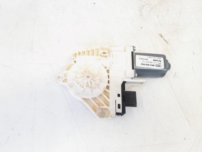 Moteur de vitre portière d'un Audi A4, Autos : Pièces & Accessoires, -, 3 mois de garantie, Audi, Utilisé