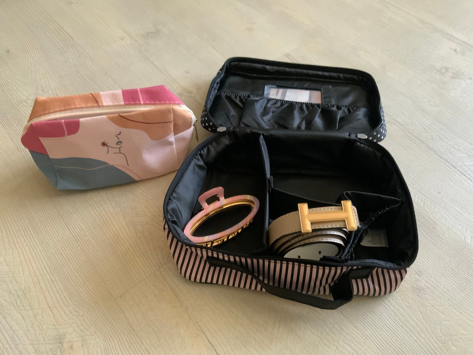 Lot trousses pince ceinture neuf pour le tout, Enlèvement, Comme neuf