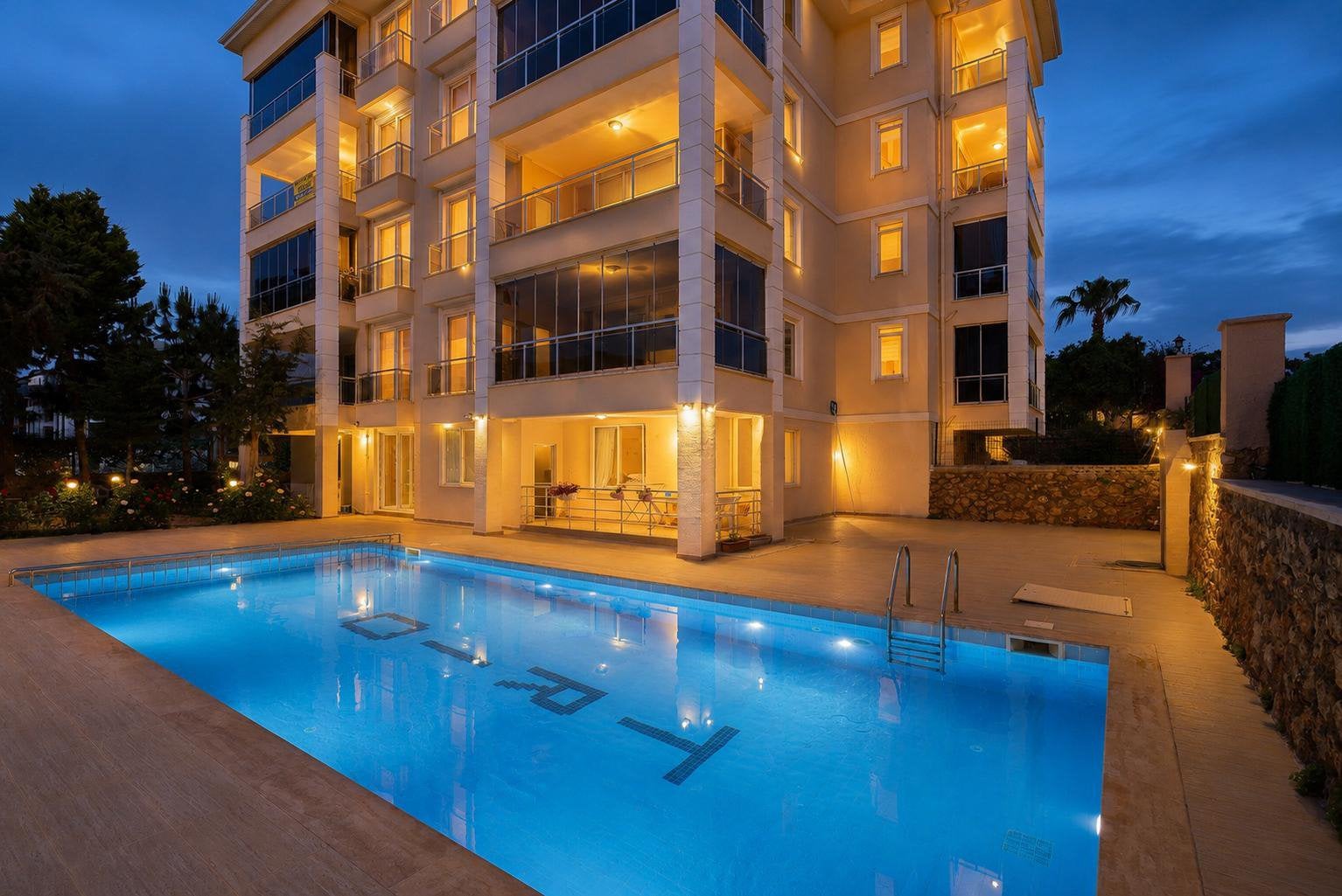 Modern gemeubileerd appartement, Immo, Appartementen en Studio's te huur