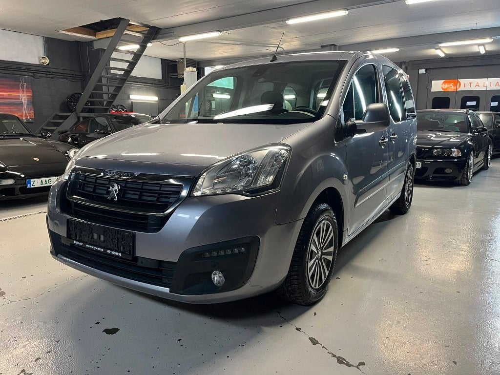 PEUGEOT PARTNER **BOITE AUTO** STYLE** 12 MOIS DE GARANTIE, Euro 6, Entreprise, Entretenue par le concessionnaire, 5 portes