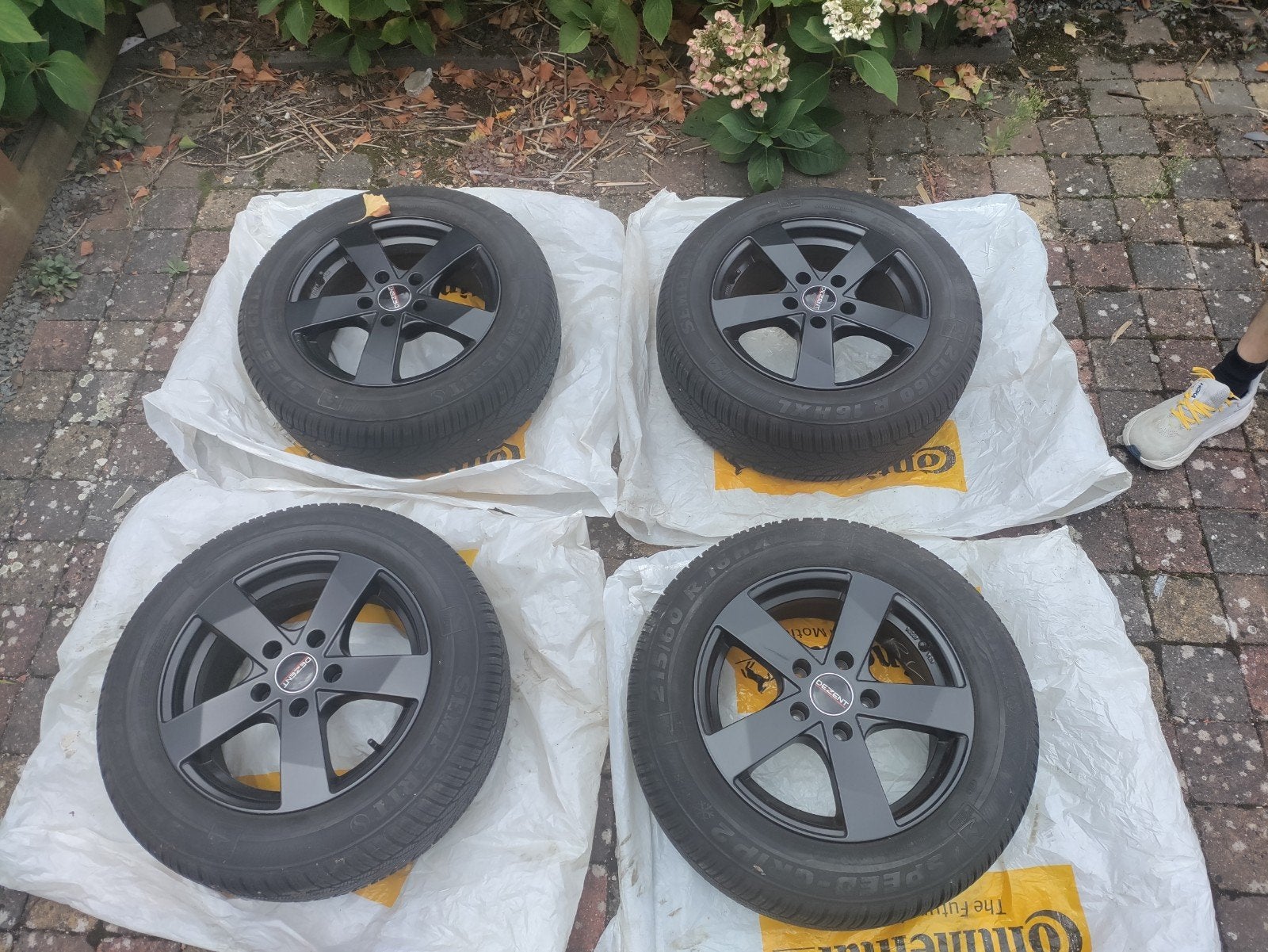 Dezent 16 inch winterbanden, Auto-onderdelen, Banden en Velgen, Ophalen, 16 inch, Banden en Velgen, Winterbanden