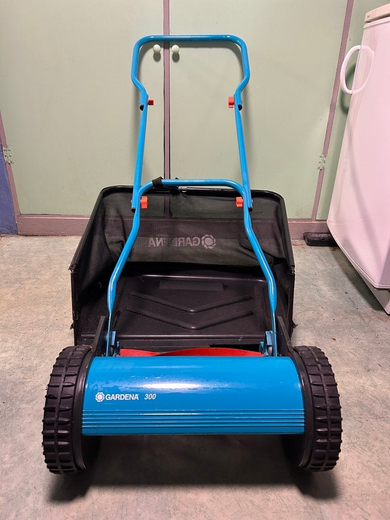 Gardena Kooimesmaaier 300 / Handgrasmaaier met opvangbak, Tuin en Terras, Grasmaaiers, Ophalen, Handgrasmaaier, Zo goed als nieuw