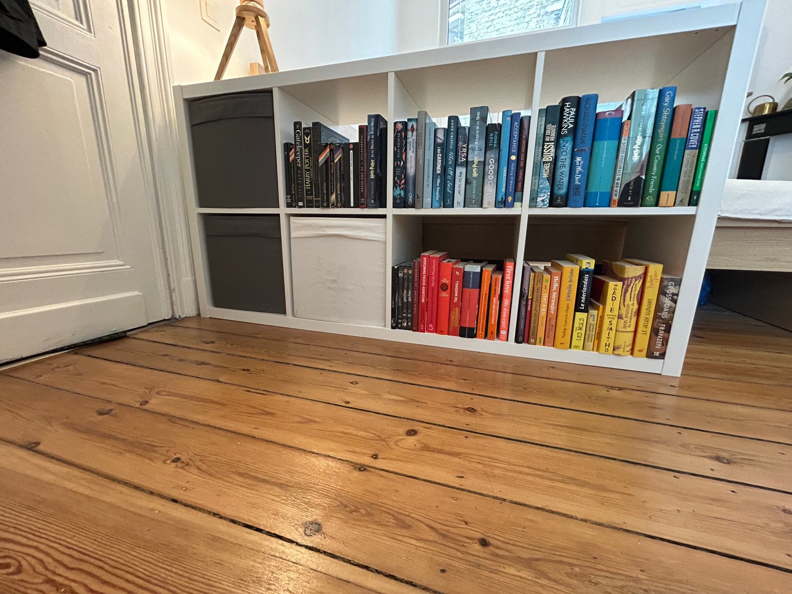 IKEA - Witte Kallax-plank met 3 dozen, Ophalen, Zo goed als nieuw