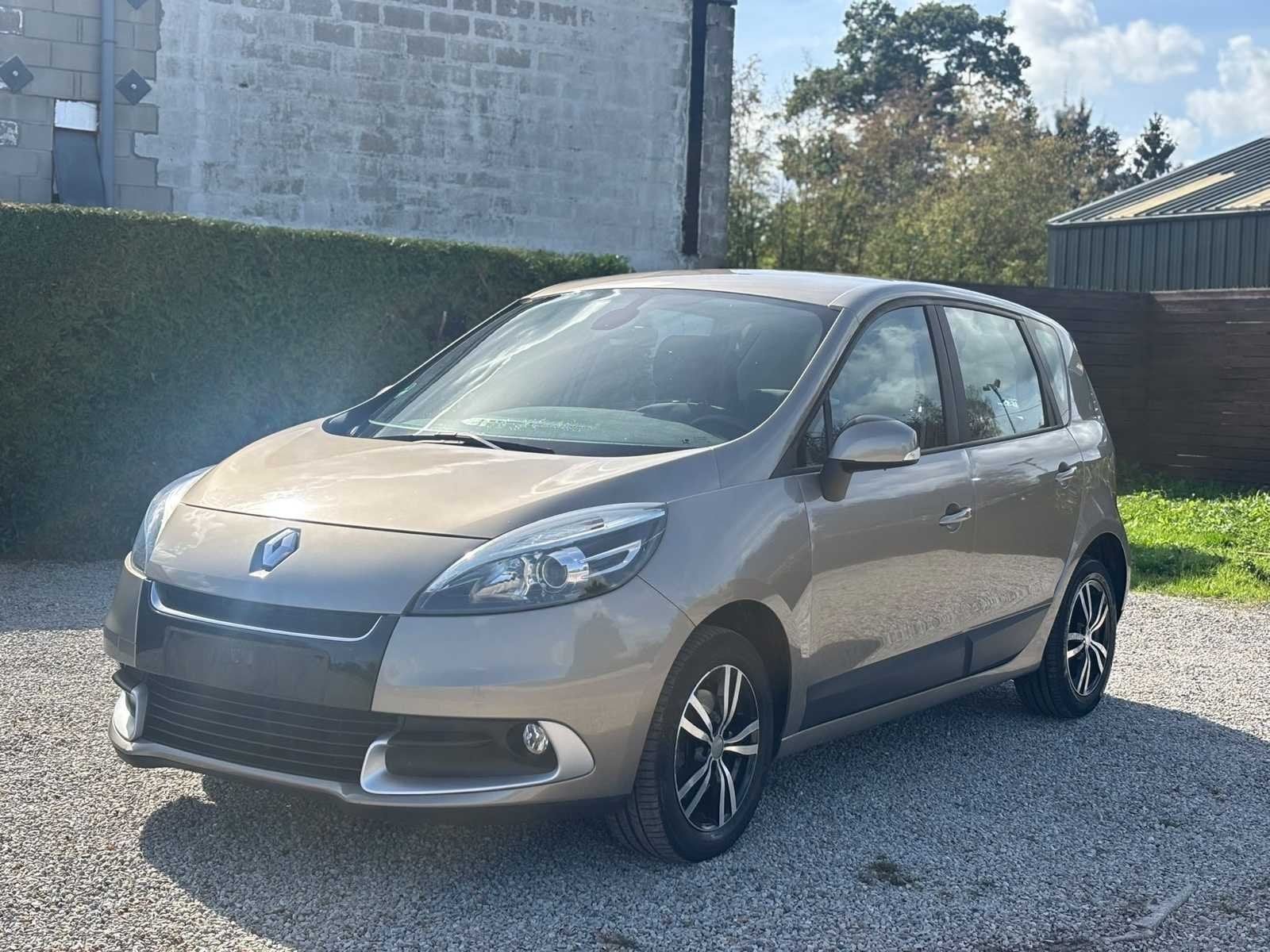 2012 Renault Mégane Scénic Voiture 1.6 Essence – 110 ch, Autos, Achat, Entreprise, Autres carburants, Autre carrosserie