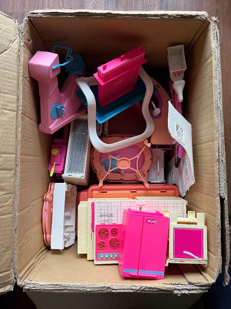 Lot Barbie speelgoed, Enfants & Bébés, Jouets | Poupées, Enlèvement ou Envoi, Utilisé, Barbie