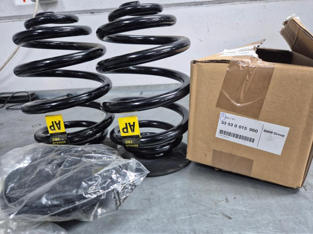 Ressort Suspension Arrière BMW Z3 OEM 33530015960, Enlèvement ou Envoi, Neuf, BMW