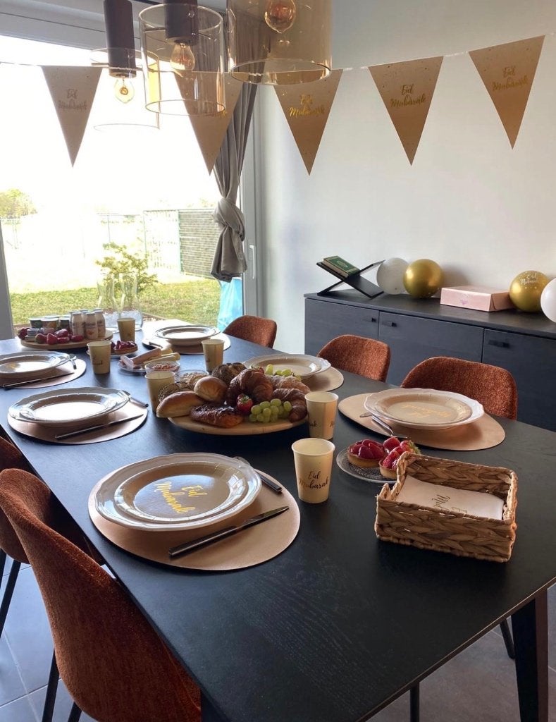 Eettafel met stoelen, Huis en Inrichting, Ophalen, Zo goed als nieuw, Vijf personen of meer, Rechthoekig